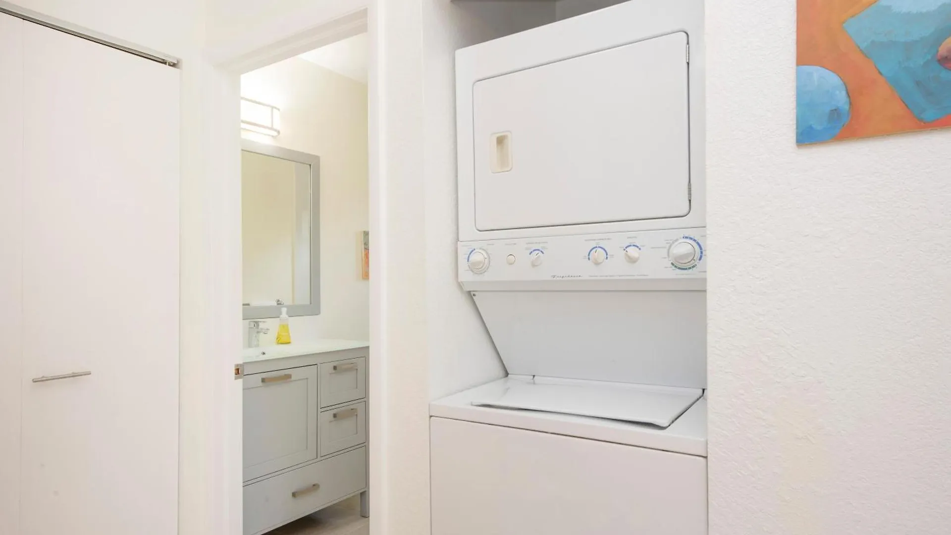 Snug Harbour View Condo #6 George Town 0*,  Cayman Islands