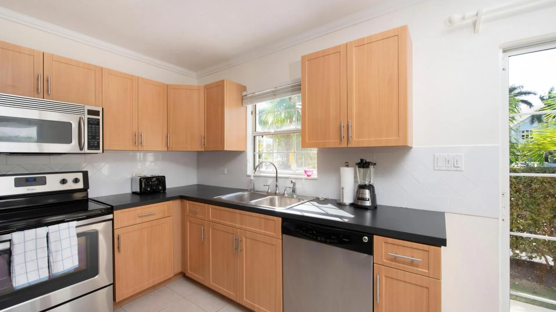 Holiday home Snug Harbour View Condo #6 George Town Cayman Islands