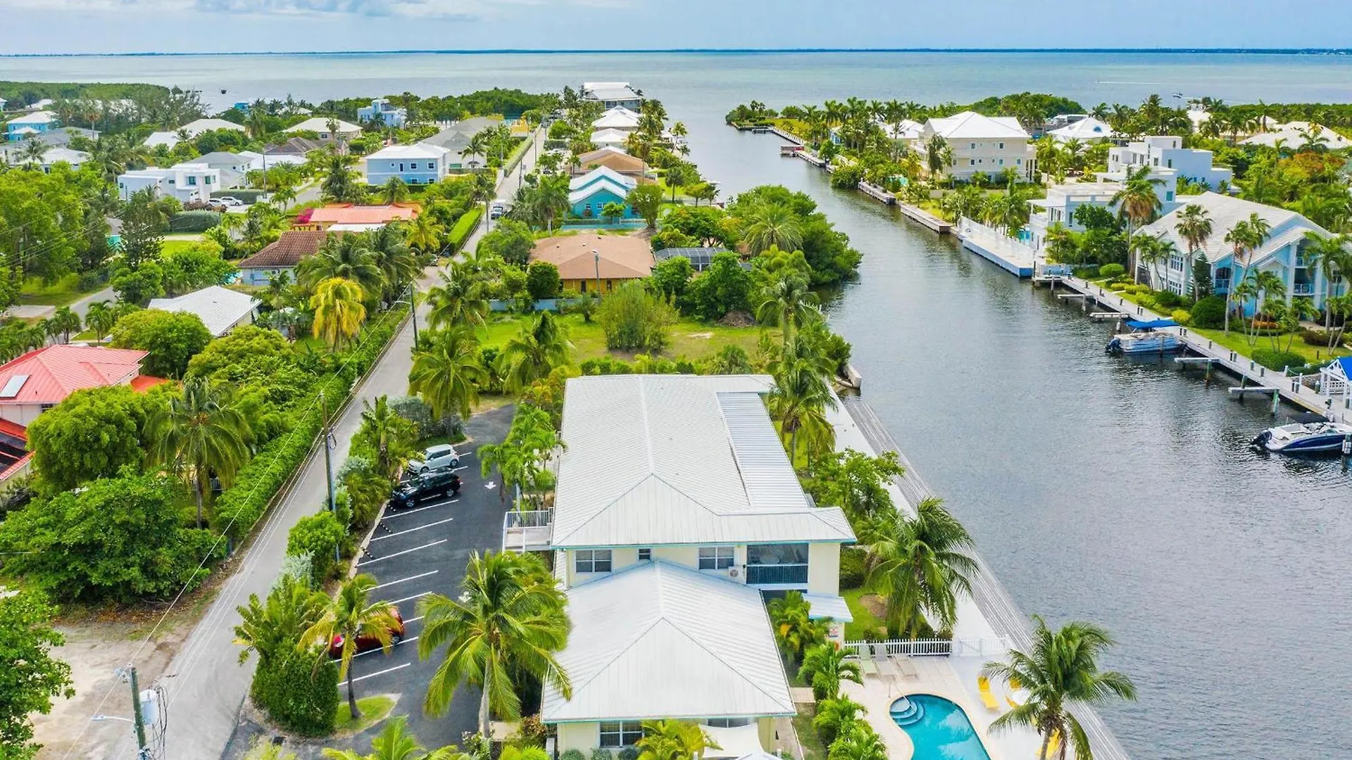 Holiday home Snug Harbour View Condo #6 George Town Cayman Islands