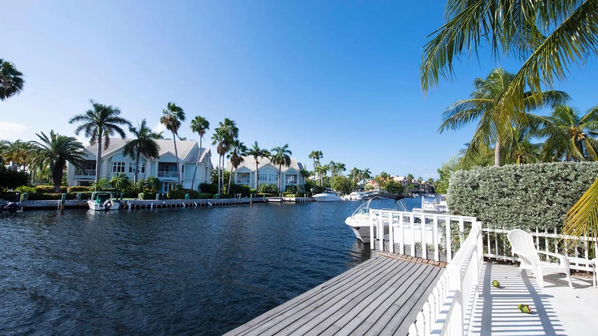 Holiday home Snug Harbour View Condo #6 George Town Cayman Islands